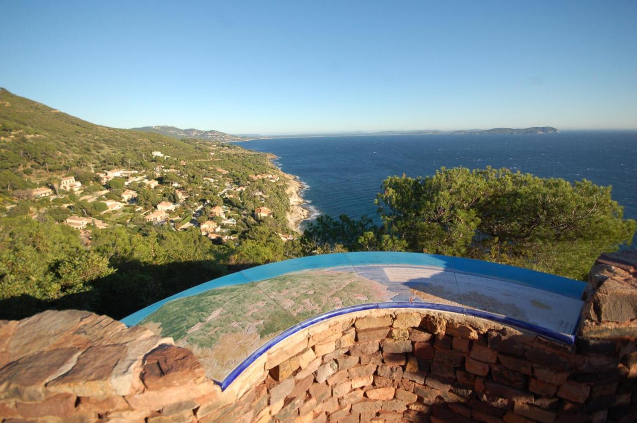 Magnifique Petit Cocon Bord De Mer Le Pradet Exterior photo